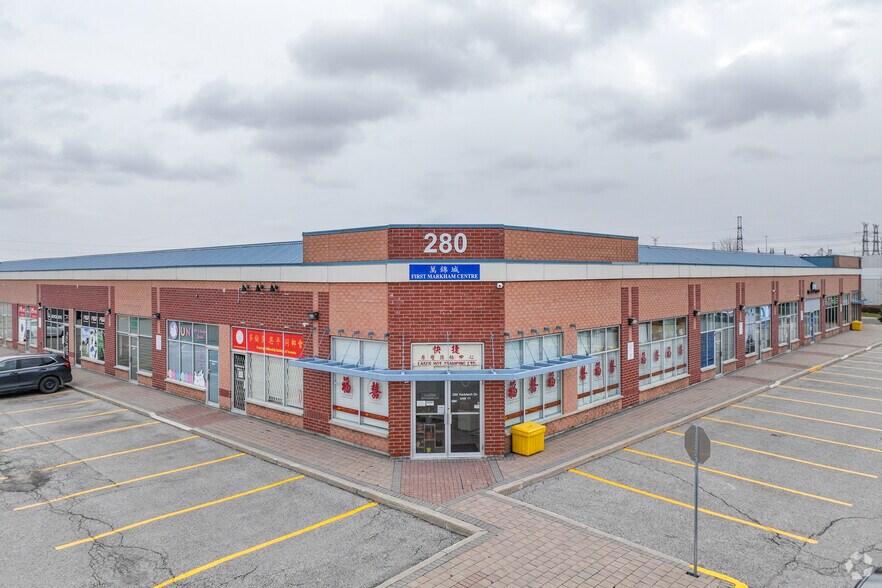 Primary Photo Of 280 Yorktech Dr, Markham Warehouse For Lease