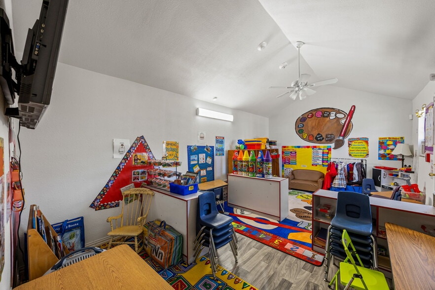 More Photos Of 768 N Saint Augustine Dr, Dallas Specialty For Sale