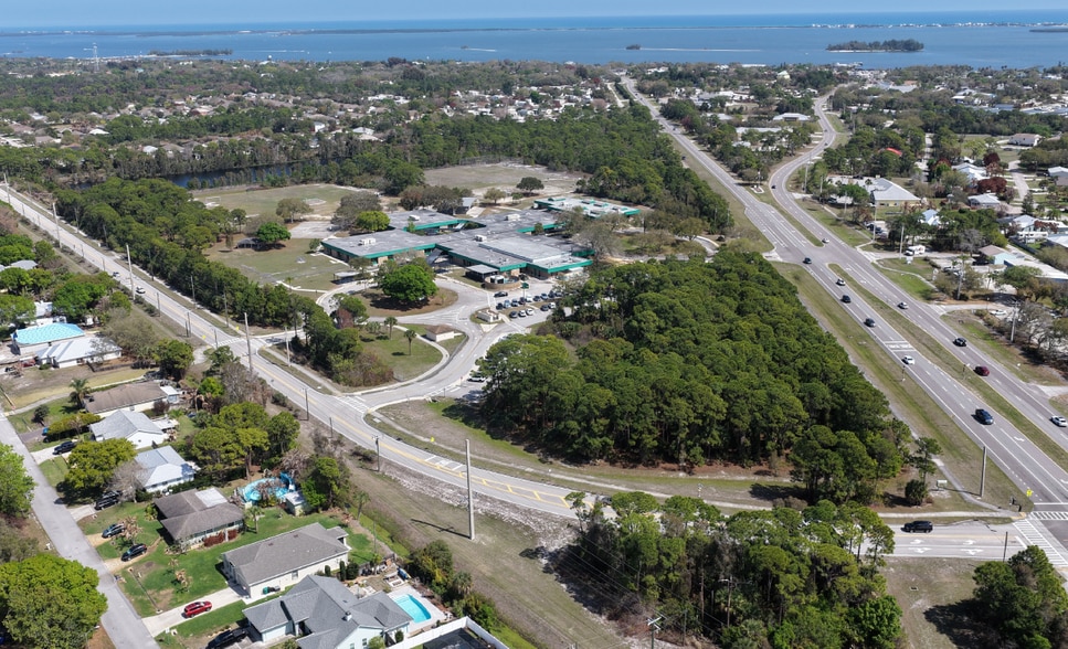 More Photos Of 400 Sebastian Blvd, Sebastian Schools For Sale