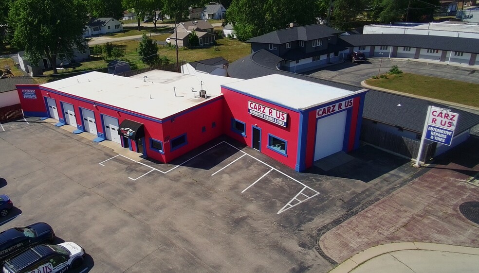 Primary Photo Of 7800 N 2nd St, Machesney Park Freestanding For Sale