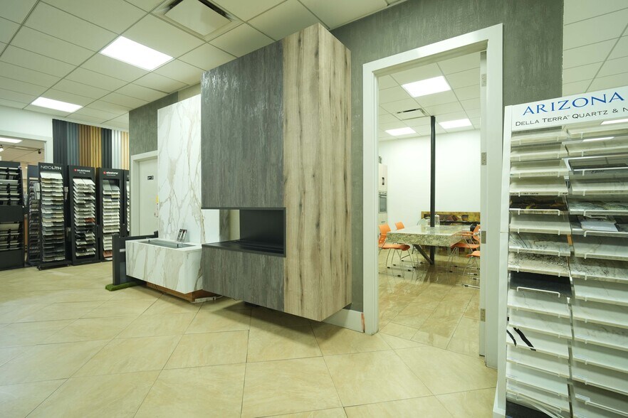 More Photos Of 11921 Sherman Way, North Hollywood Warehouse For Sale