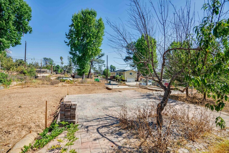 More Photos Of 3333 Raymond Ave, Altadena Land For Sale