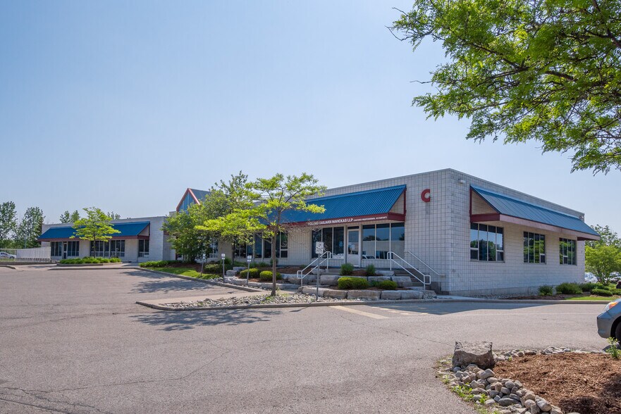 More Photos Of 490 Dutton Dr, Waterloo Warehouse For Sale