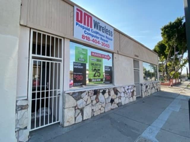More Photos Of 11408-11410 Saticoy St, North Hollywood Storefront For Sale