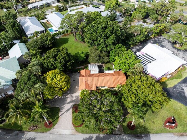 More Photos Of 400 SE Flamingo Ave, Stuart Office Residential For Sale