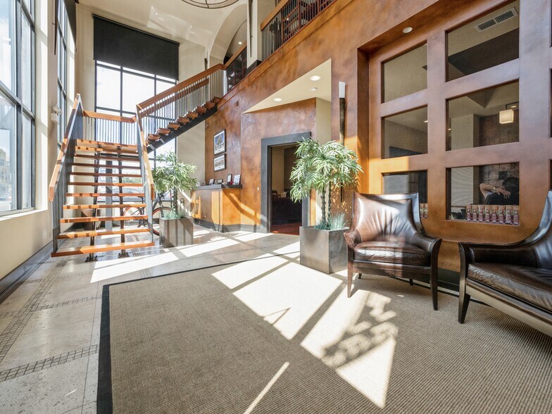 More Photos Of 4650-52 Lawrence, Chicago Office For Sale