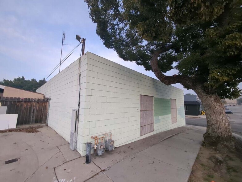 More Photos Of 702 Vesta St, Inglewood Manufacturing For Sale