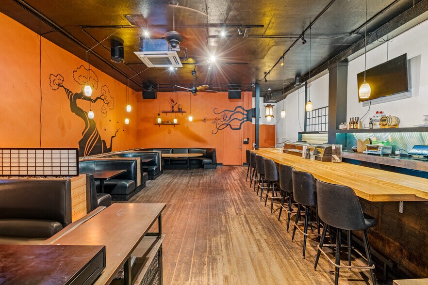 More Photos Of 1065 14th St, San Diego Storefront For Sale