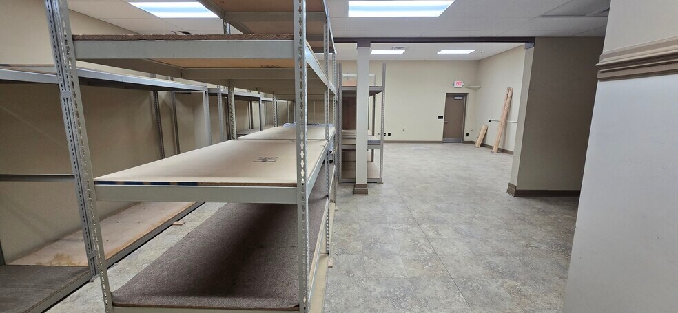 More Photos Of 8725 Youngerman Ct, Jacksonville Warehouse For Lease