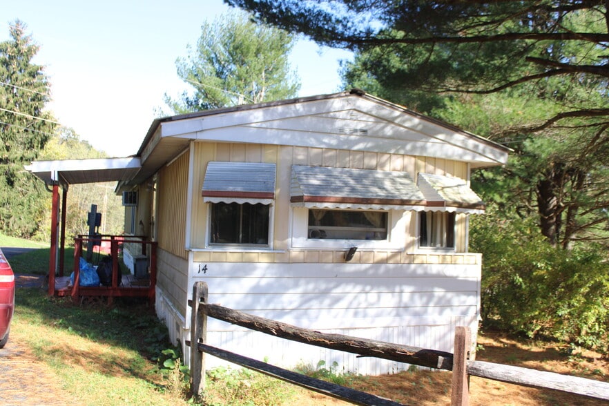 More Photos Of Chapel Dr, Pine Grove Manufactured Housing Mobile Home Park For Sale