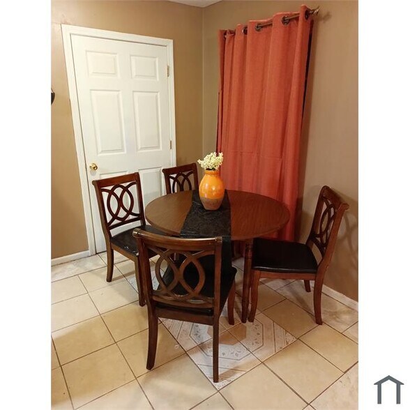 More Photos Of 2373 Wingfoot Pl, Decatur Office For Sale