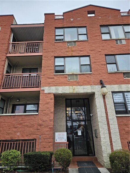 More Photos Of 5324 Metropolitan Ave, Ridgewood Apartments For Sale