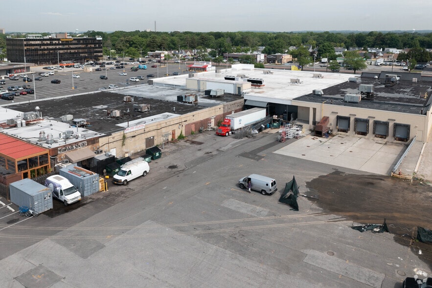 More Photos Of 2000 Hempstead Tpke, East Meadow Unknown For Lease