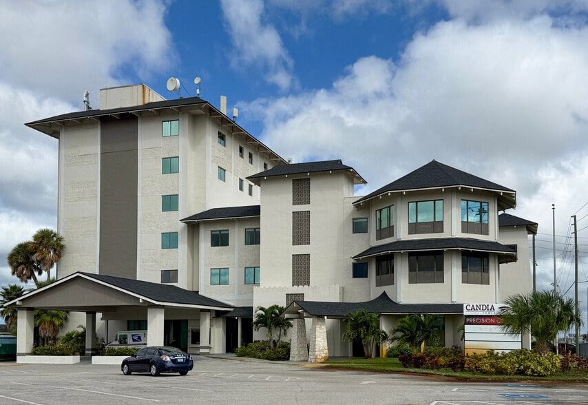 More Photos Of 2435-2437 US Highway 19, Holiday Office Residential For Lease