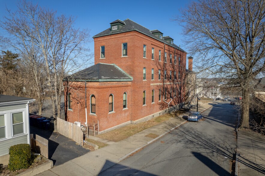 More Photos Of 1061 Pleasant St, New Bedford Medical For Sale
