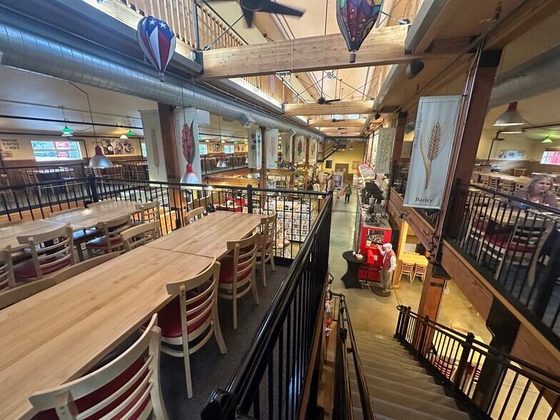 More Photos Of 5000 SE International Way, Portland General Retail For Sale