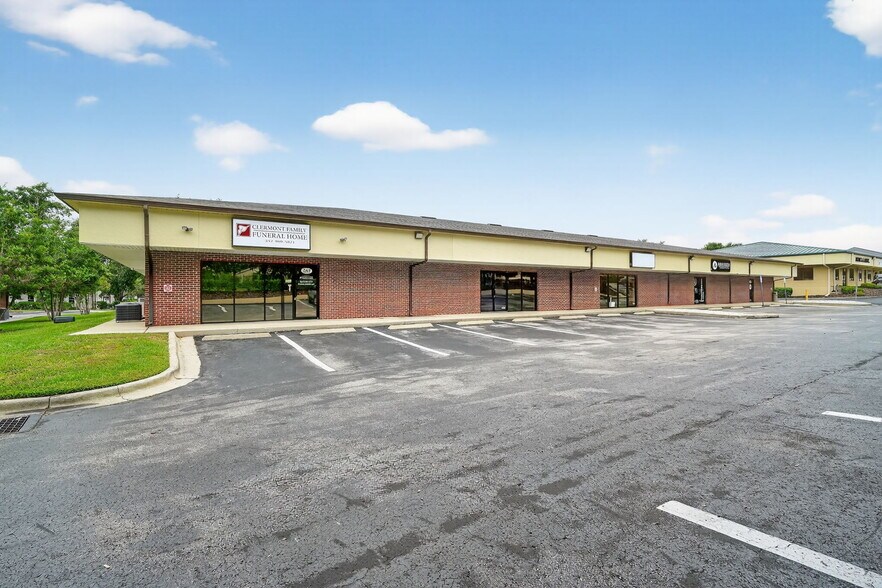 Primary Photo Of 260-268 Mohawk Rd, Clermont Medical For Lease