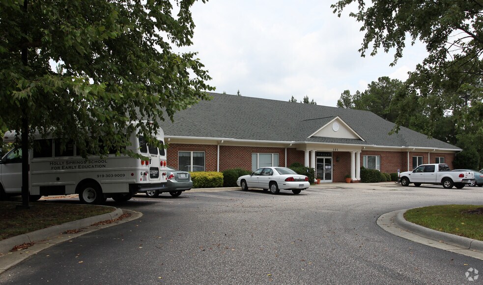 More Photos Of , Holly Springs General Retail For Sale