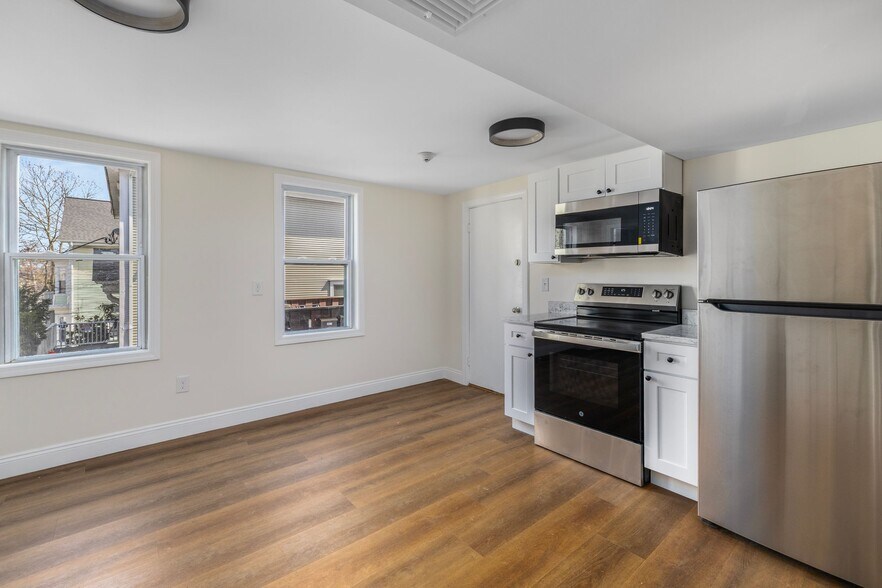 More Photos Of 41 E Transit St, Providence Apartments For Sale