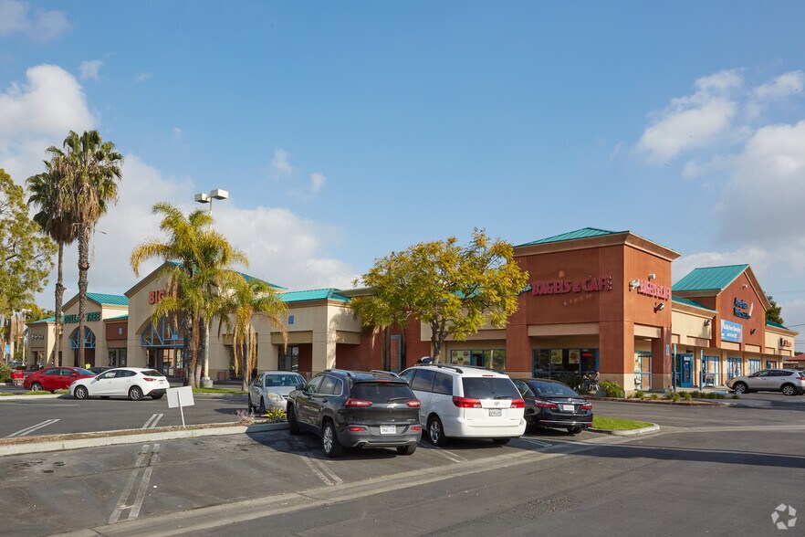More Photos Of 8930-8932 Valley View St, Buena Park, Buena Park General Retail For Lease