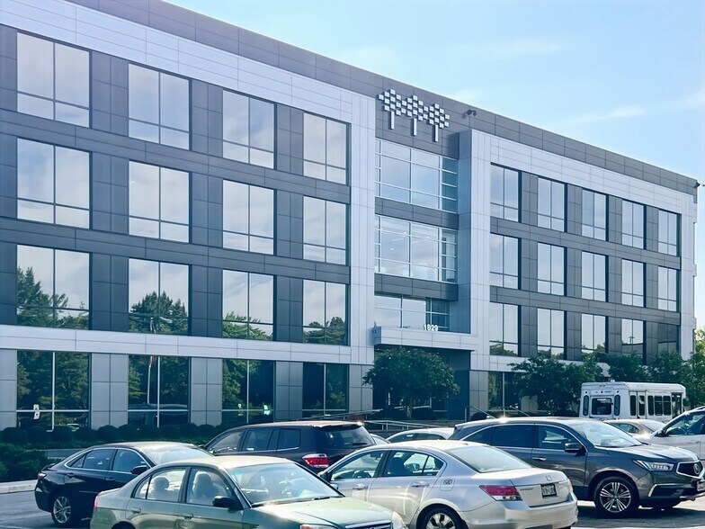 More Photos Of 1829 Reisterstown Rd, Pikesville Coworking Space