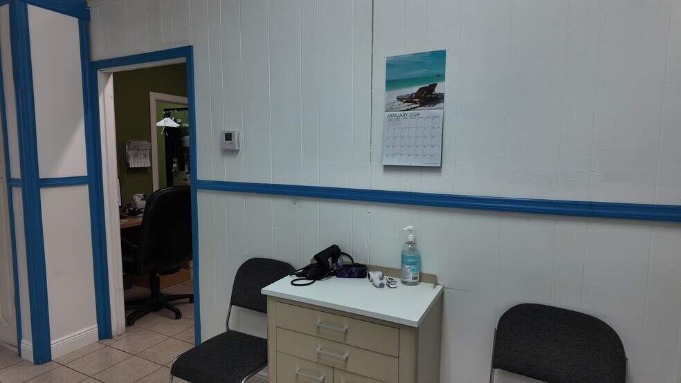 More Photos Of 2401 W Cervantes St, Pensacola General Retail For Sale