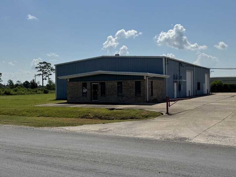 Primary Photo Of 6233 Industrial Rd, Beaumont Industrial For Lease