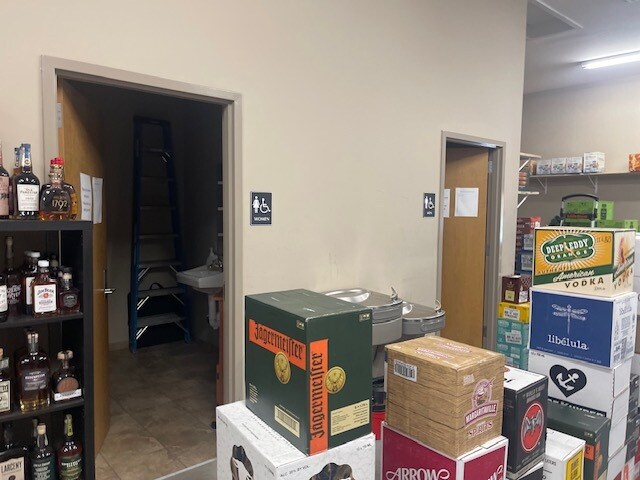 More Photos Of 2000 E Arlington Blvd, Greenville Freestanding For Sale