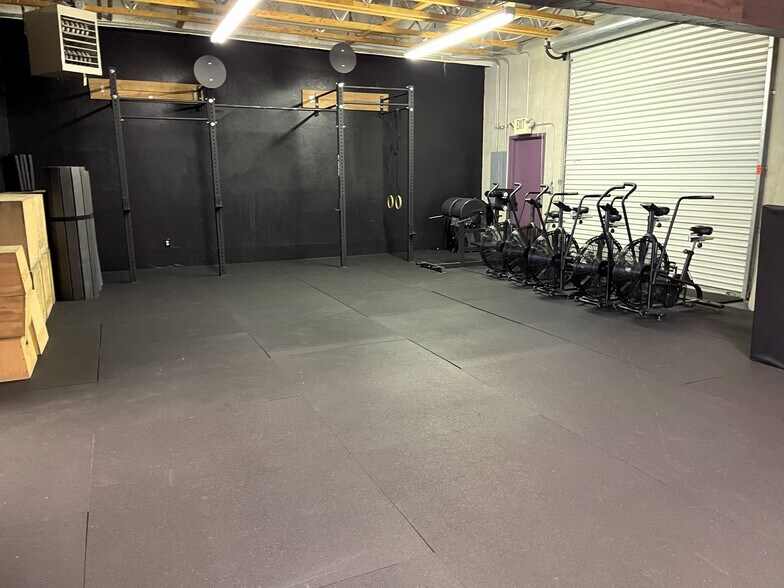 More Photos Of 770-780 Smithridge Dr, Reno Showroom For Lease
