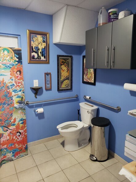 More Photos Of 3045 N Federal Hwy, Fort Lauderdale Storefront Retail Office For Lease