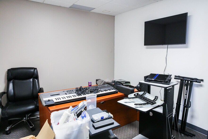 More Photos Of 626 Minnesota Ave, Kansas City Office For Lease