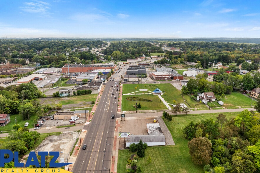More Photos Of 2550 Market St, Youngstown Freestanding For Sale