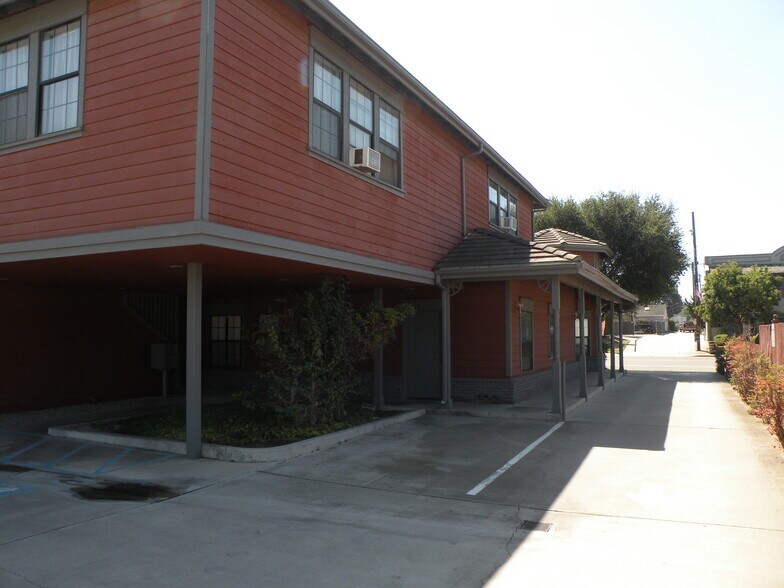 More Photos Of 235 E Clark Ave, Orcutt Office For Lease