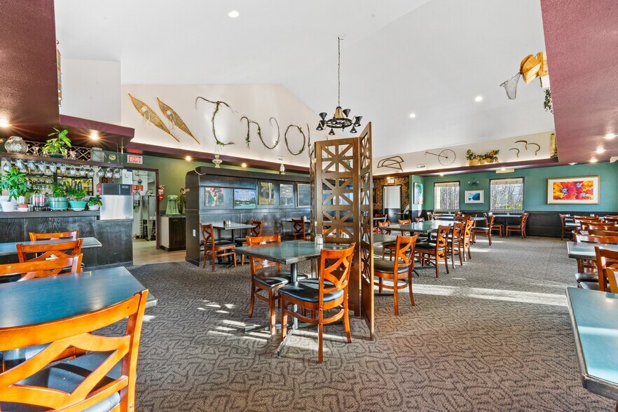 More Photos Of 1916 10th Av, Spruce View Restaurant For Sale