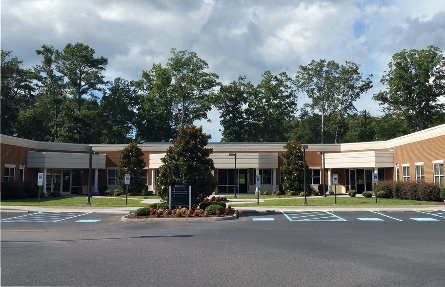 More Photos Of 41 Old Oyster Point Rd, Newport News Office For Lease