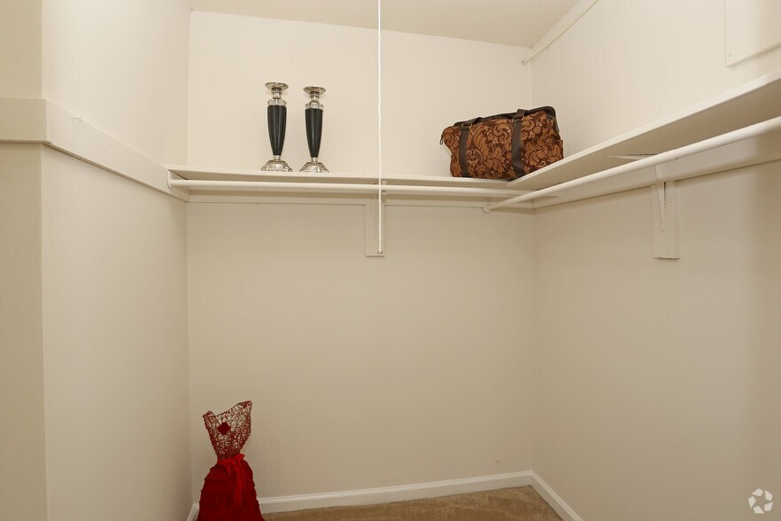 More Photos Of 3901 Suitland Rd, Suitland Apartments For Sale