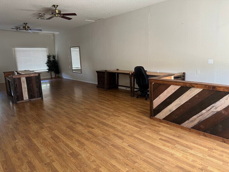 More Photos Of 40879 Highway 41, Oakhurst Unknown For Lease