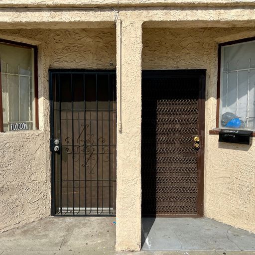 More Photos Of 10007 S San Pedro St, Los Angeles Apartments For Lease