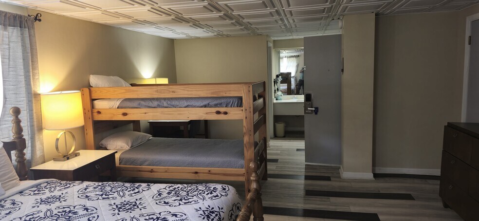 More Photos Of 3111 N US 23, Oscoda Hotel For Sale