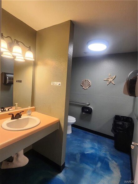 More Photos Of 165 Bradley Bay Dr, Meadview Restaurant For Sale