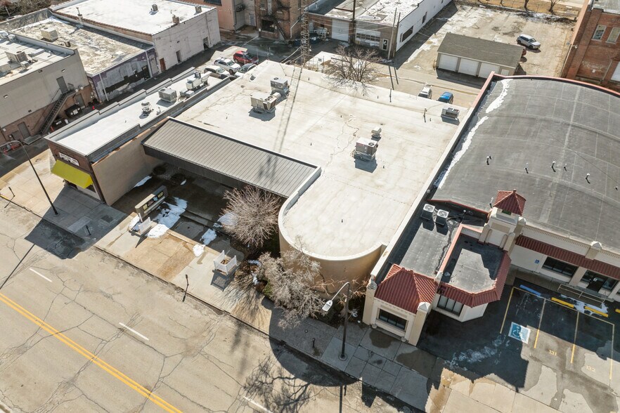 More Photos Of 512 Jefferson Street, Waterloo Office Residential For Sale