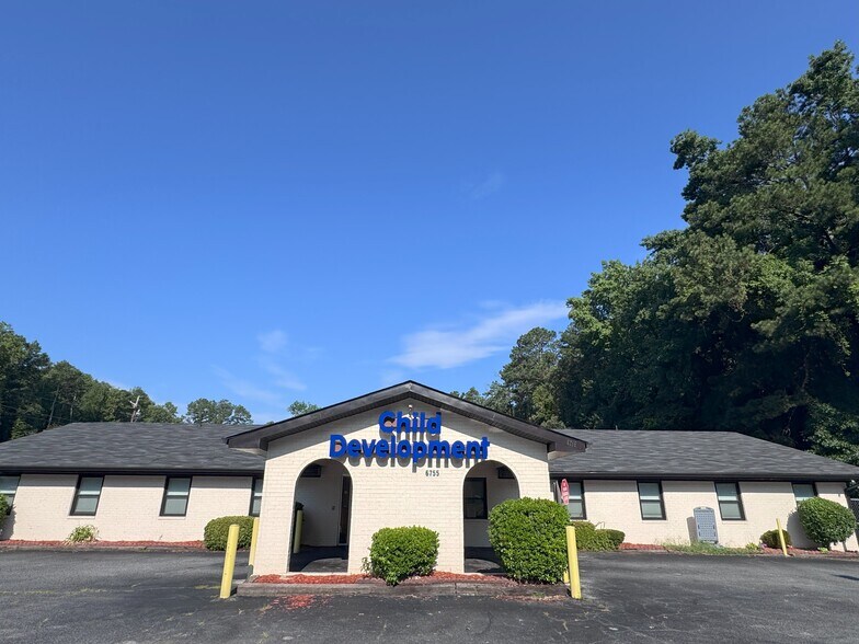 Primary Photo Of 6755 Old National Hwy, Atlanta Schools For Sale