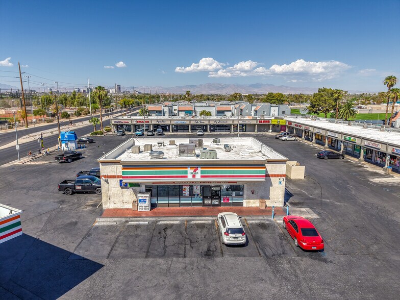 More Photos Of 901-947 N Pecos Rd, Las Vegas Freestanding For Sale