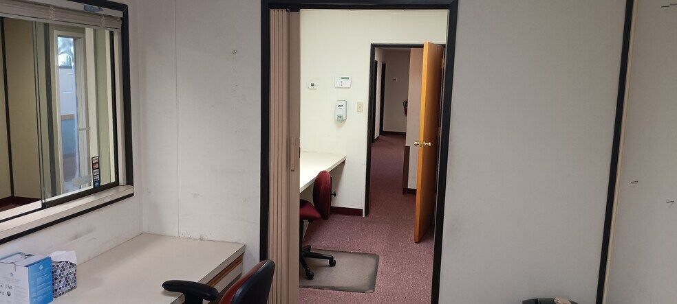 More Photos Of 251 7th St, New Kensington Medical For Sale