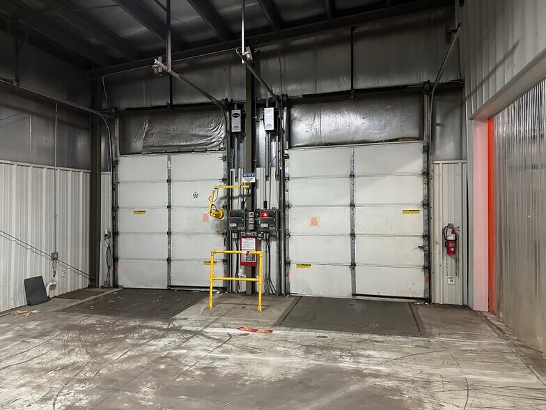 More Photos Of 50 W Fernau Ave, Oshkosh Warehouse For Sale