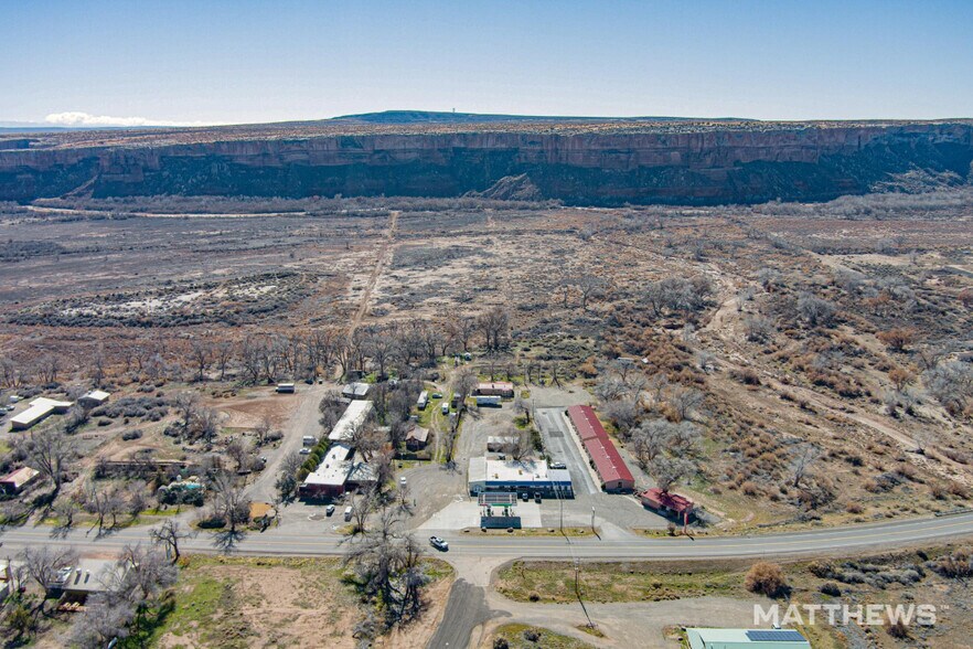 More Photos Of 161 E Main St, Bluff Convenience Store For Sale