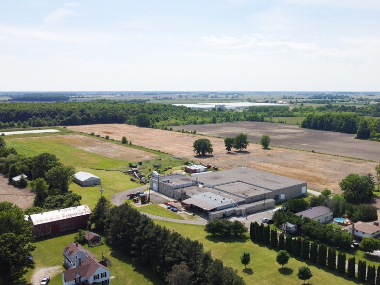 More Photos Of 324 County Road 34, Kingsville Manufacturing For Sale