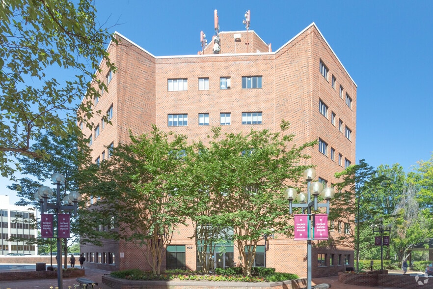 More Photos Of 103 W Broad St, Falls Church Unknown For Lease