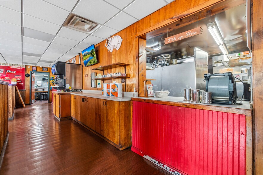 More Photos Of 7508 Preston Hwy, Louisville Fast Food For Sale