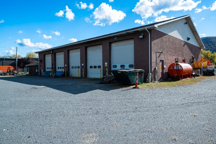 More Photos Of 215 Reading Ave, Williamsport Warehouse For Sale